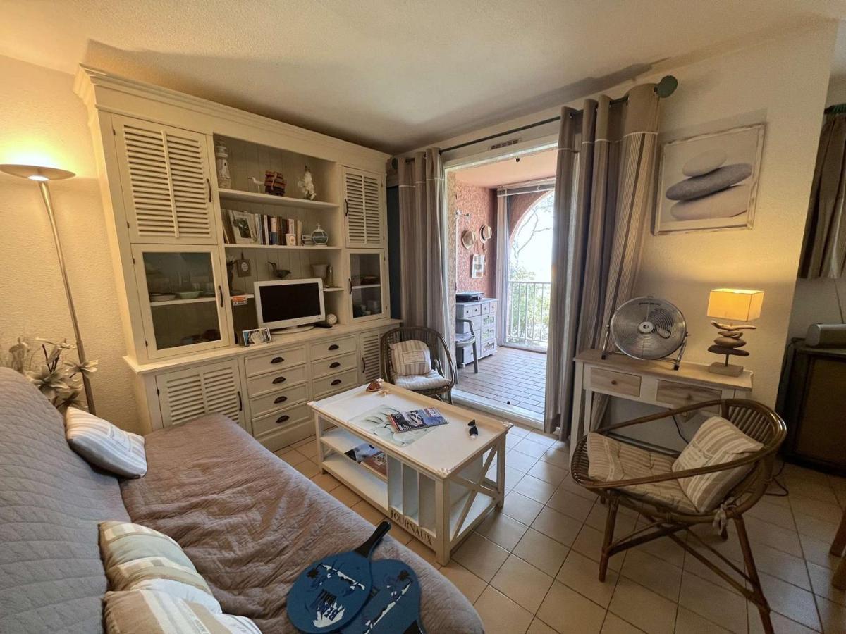 Appartement Avec Piscine, Tennis, Proche - 4 Personnes - Saint Aygulf - Fr-1-226a-161 Fréjus